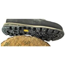 Crampons à visser pour souliers avec outil de montage